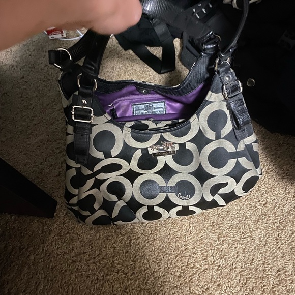 Coach purse - Picture 2 of 4